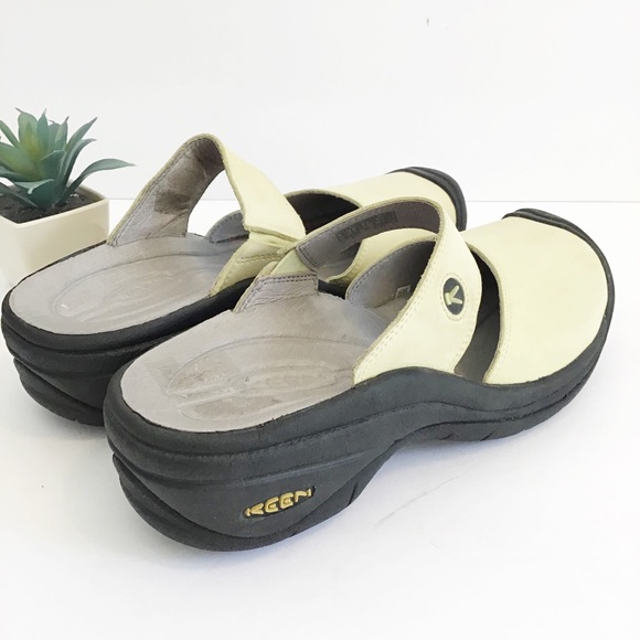 📍SOLD📍KEEN Mary Jane mules women’s size 6.5 - Picture 4 of 6